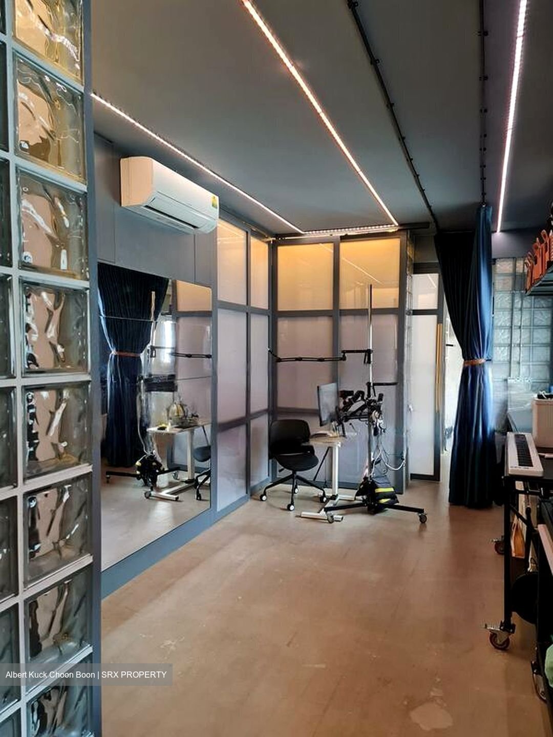 Bartley Rise (D19), Shop House #459992251